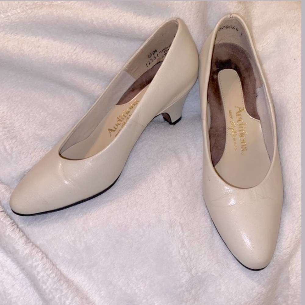White vintage kitten heels